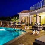 Vila Lemoni Skala - Heated Infinity Pool With Sea Views & Outside Cinema *