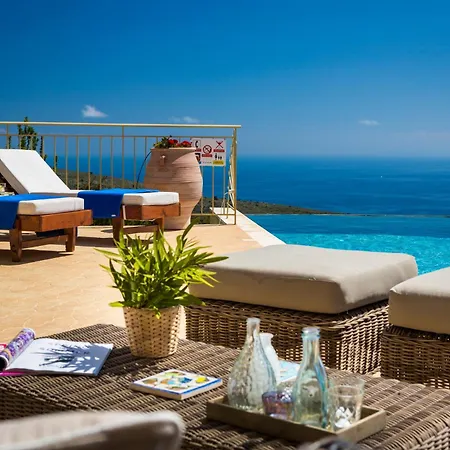 Villa Lemoni Skala - Heated Infinity Pool With Sea Views & Outside Cinema