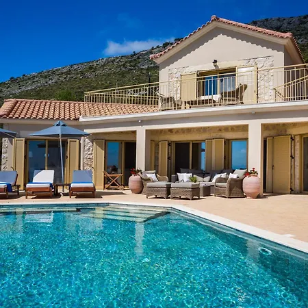 Lemoni Skala - Heated Infinity Pool With Sea Views & Outside Cinema * Skala (Kefalonia)