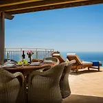 Villa Lemoni Skala - Heated Infinity Pool With Sea Views & Outside Cinema *